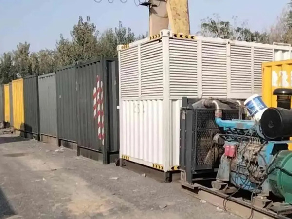 桃山200KW柴油发电机机组每小时油耗是多少？